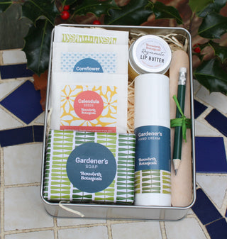 POTTING SHED TREATS BOX